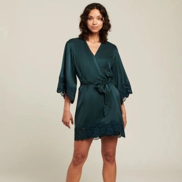 Gina silk blend Juniper robe in Pine  - NWT - Picture 1 of 9